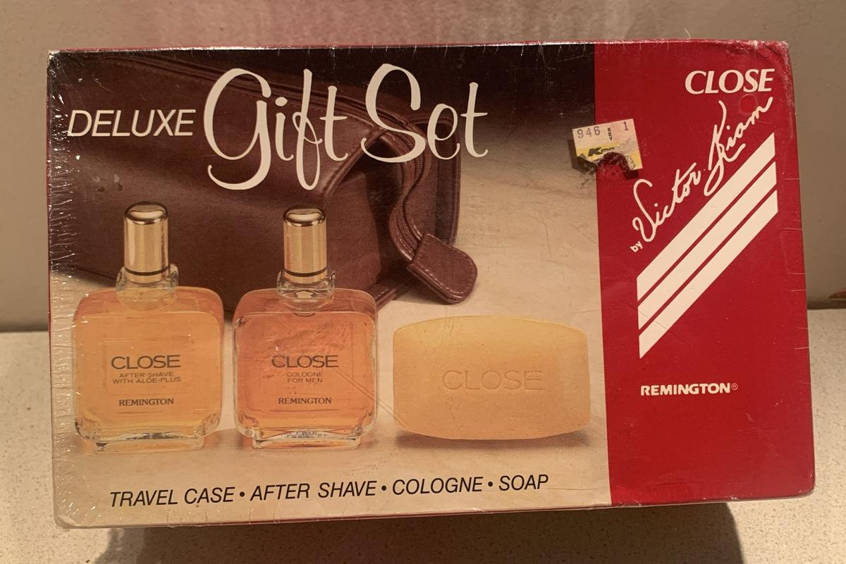 CLOSE by Remington Victor Kiam Cologne, Aftershave, Travel Case, Gift Set.  NEW