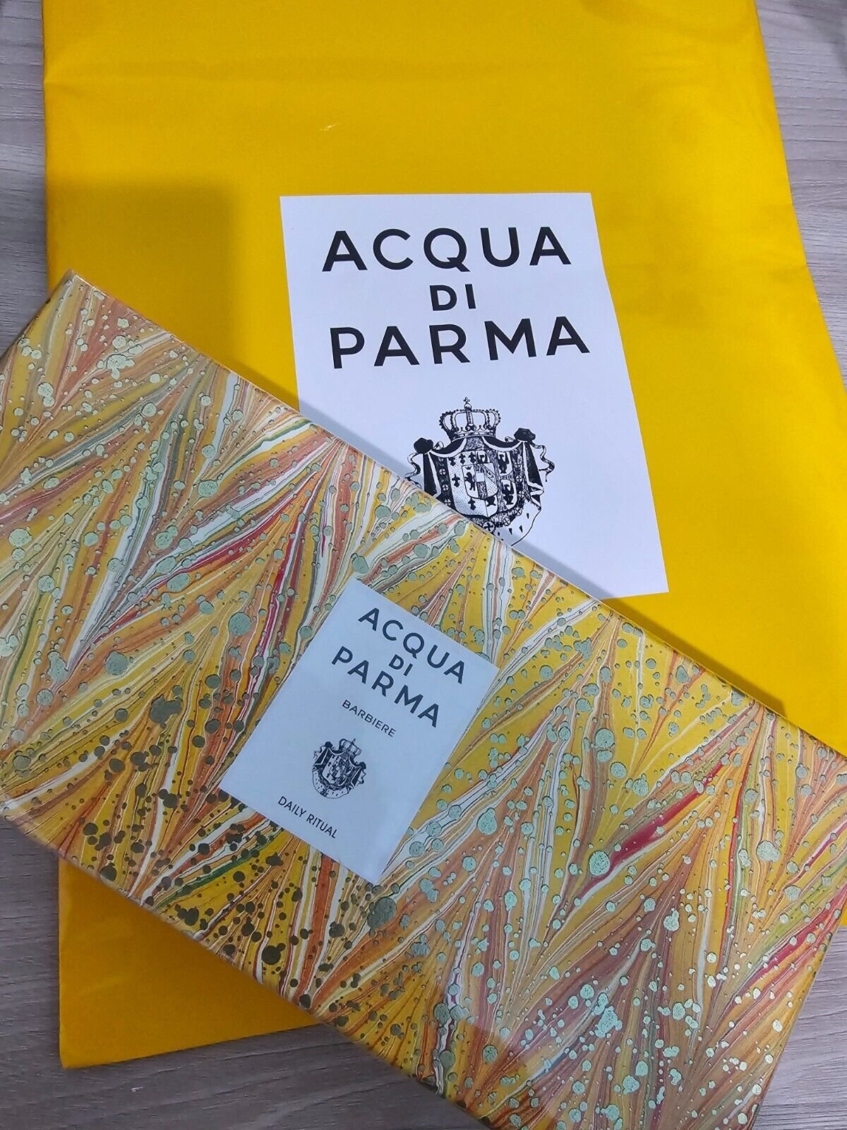 Acqua di Parma Barbiere set for men. eau de cologne Colonia Travel kit.